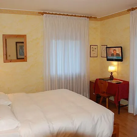 Meuble Neve Hotel 3*